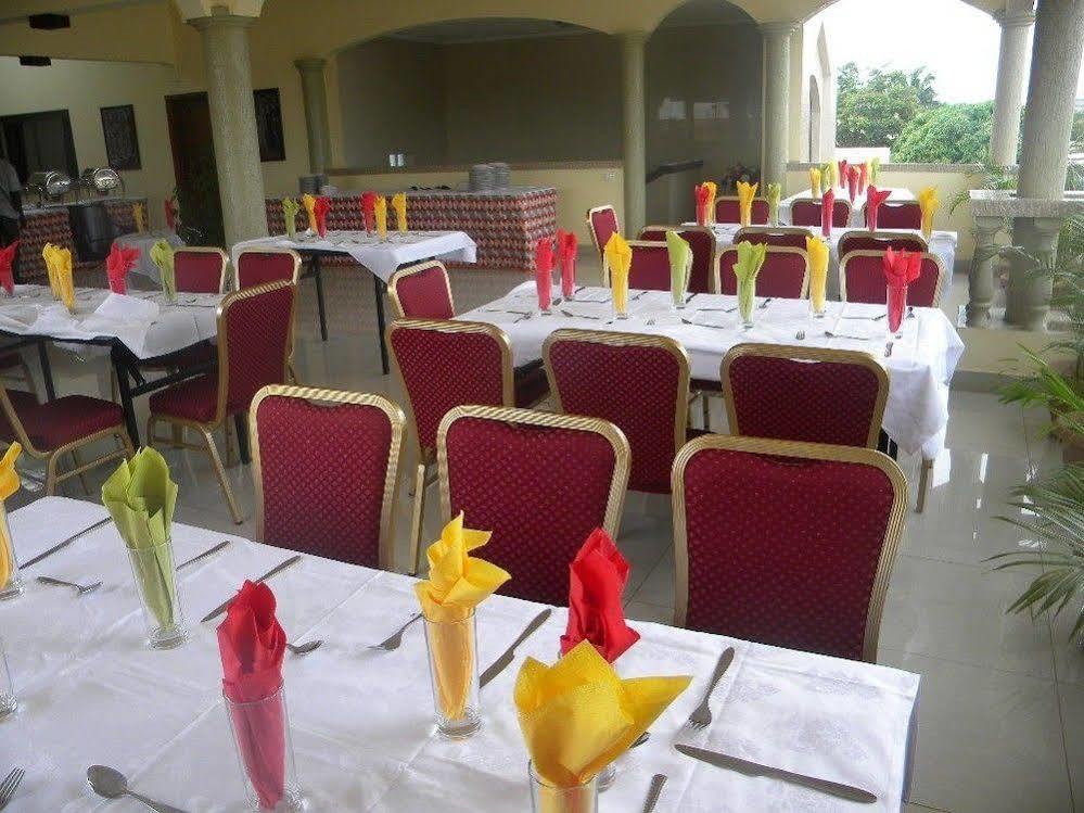 Hotel Residence Flamani Lome Luaran gambar